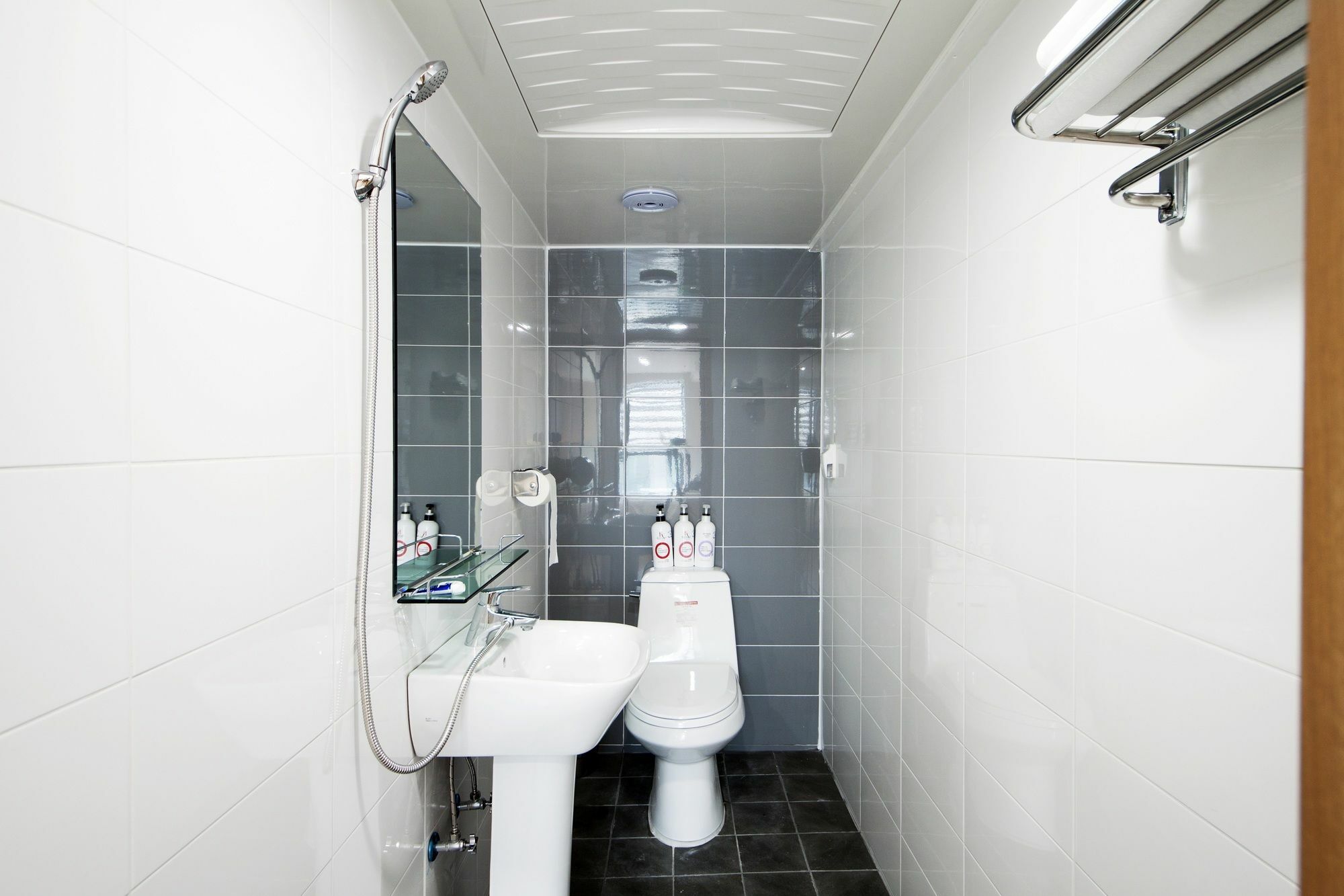 K-Grand Hostel Joszu Kültér fotó